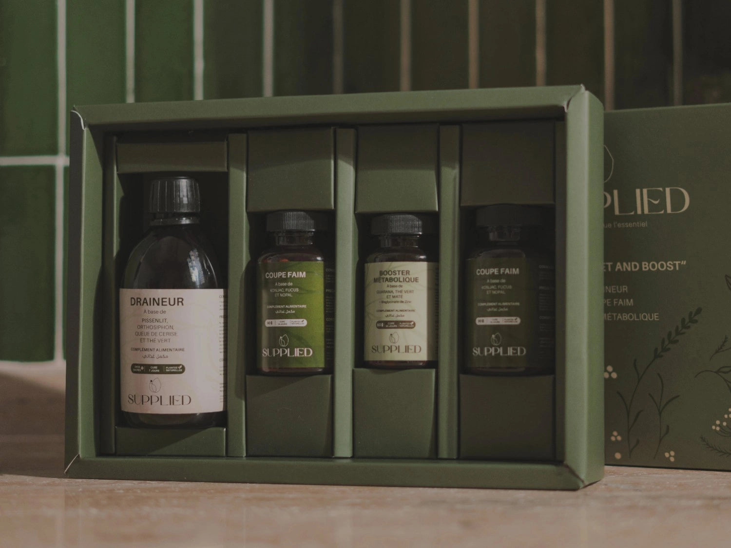 Pack Reset & Boost Supplied présenté dans son coffret avec draineur, coupe-faim et booster métabolique.